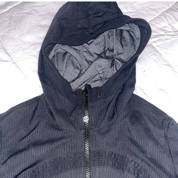 Lululemon Dance Studio III Reversible Jacket – Size Small - Picture 3 of 5